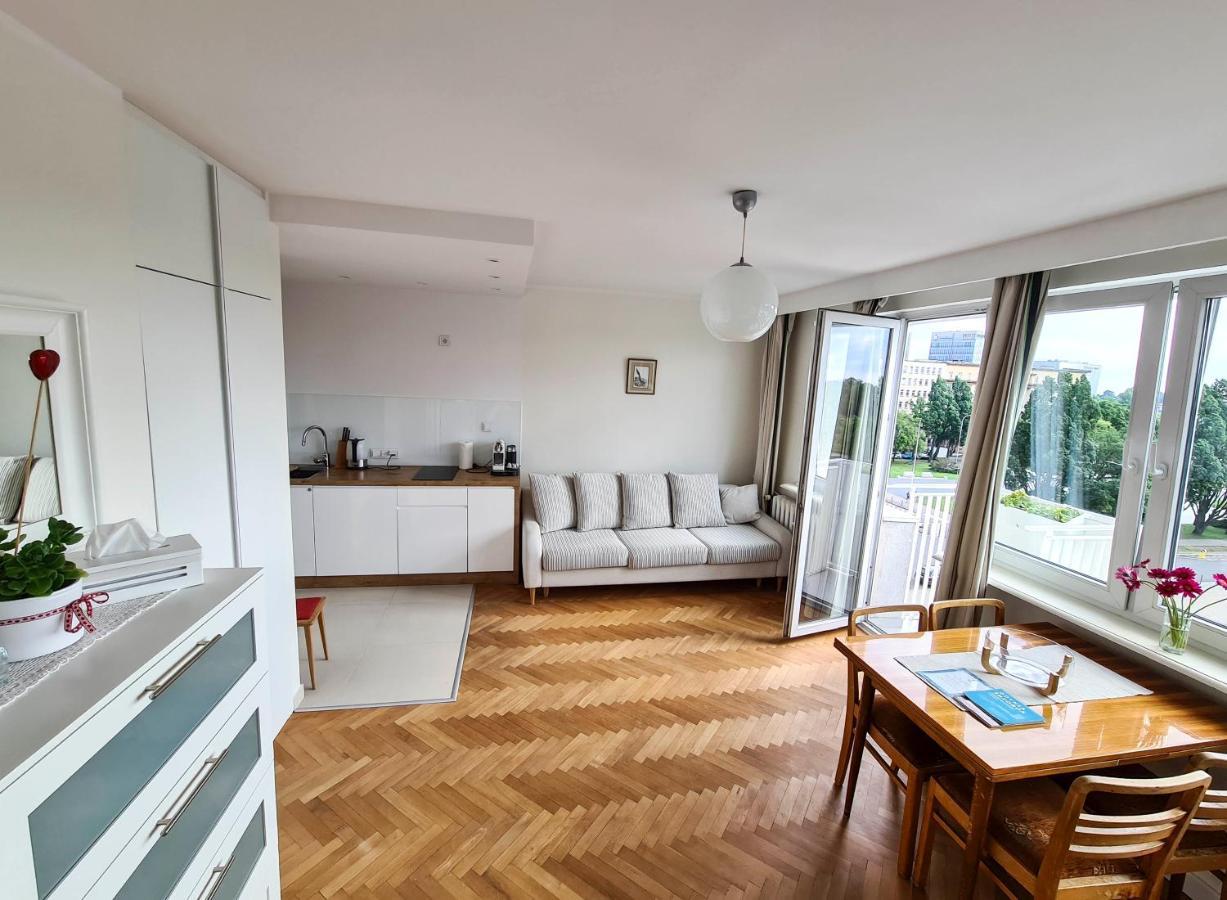 Apartment By The Sea - Kosciuszki Square Гдиня Екстериор снимка